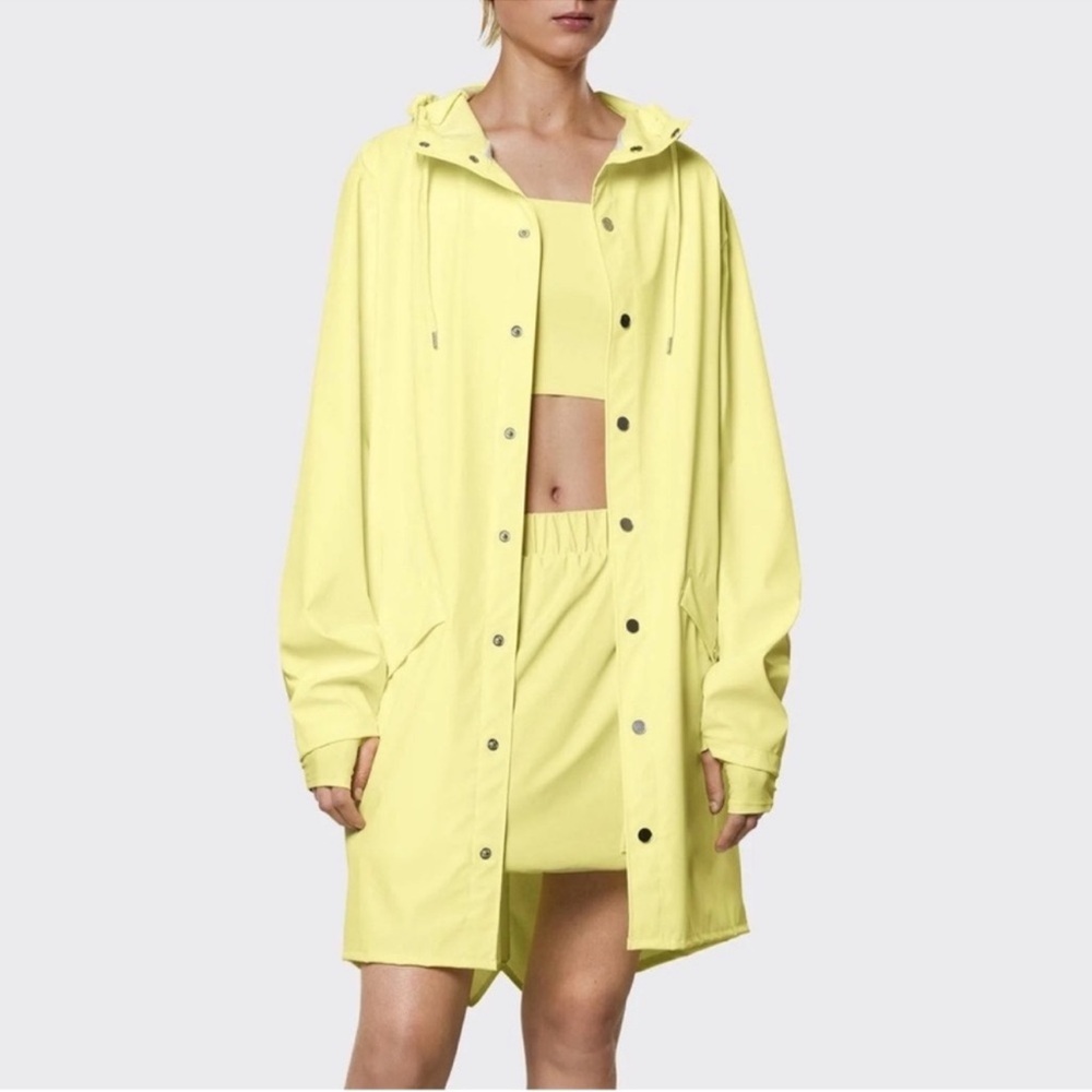 RAINS Large Unisex Straw Yellow Long Rain Jacket Snap Front NWT
